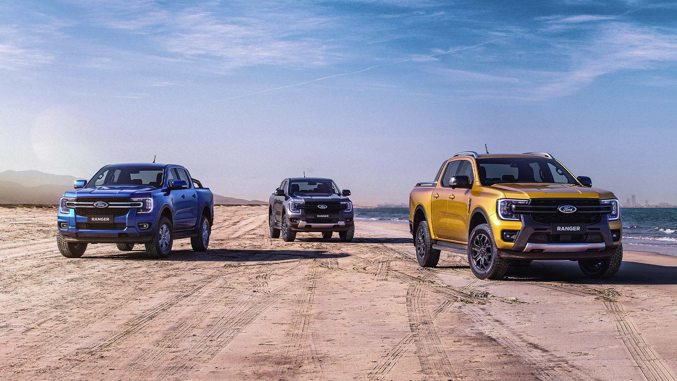 Ford Ranger range op het strand