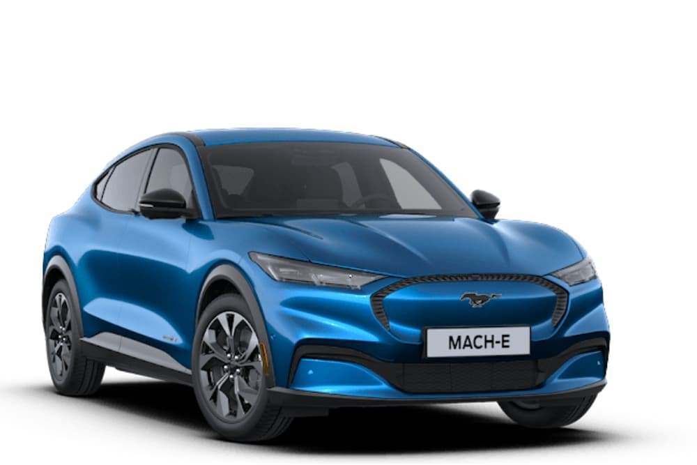 Vooraanzicht van een blauwe Ford Mustang Mach-E