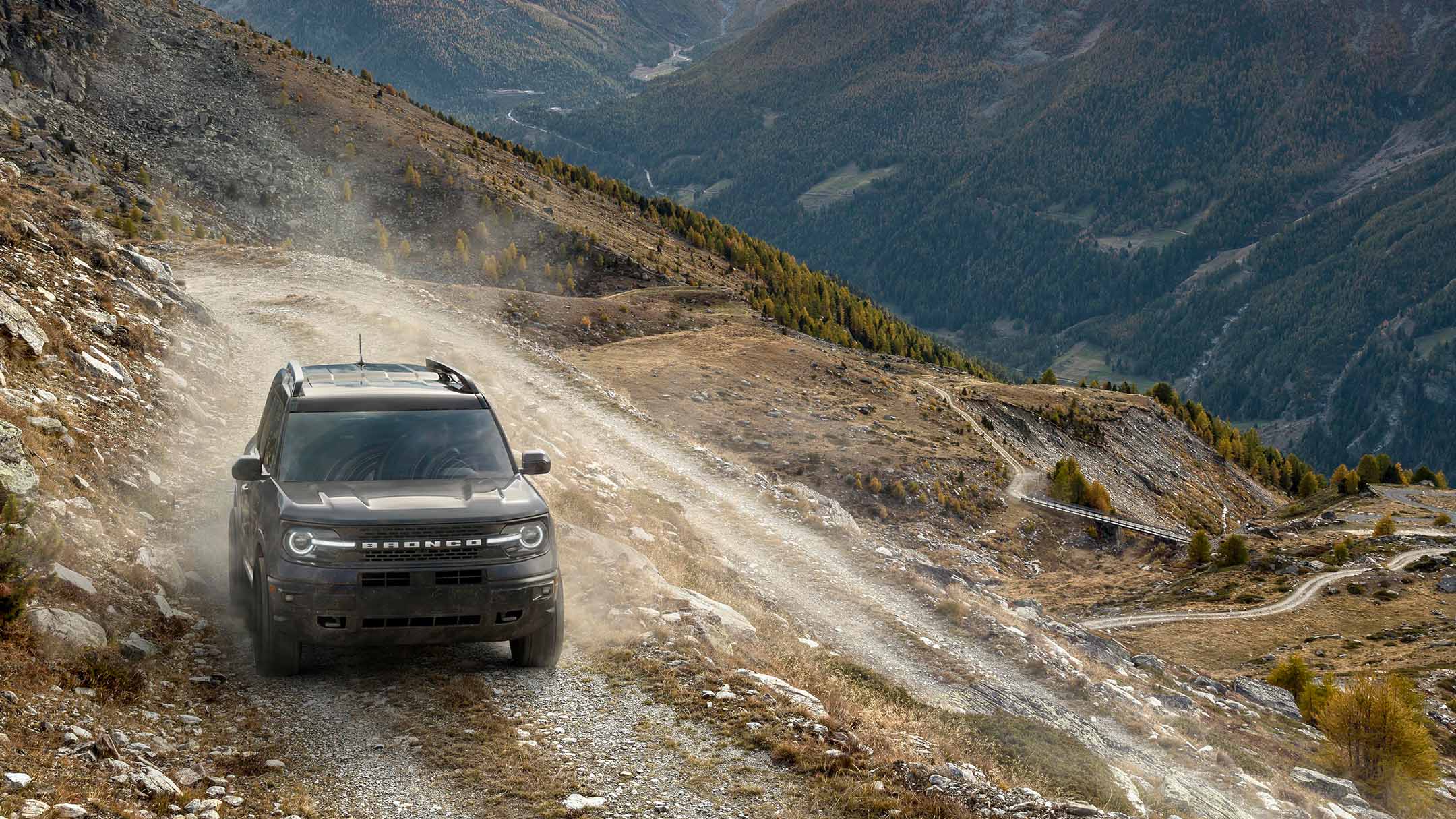 Ford Bronco driving rocky road