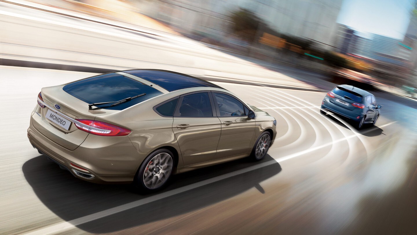 Ford Mondeo trailing another car with Adaptive Cruise Control