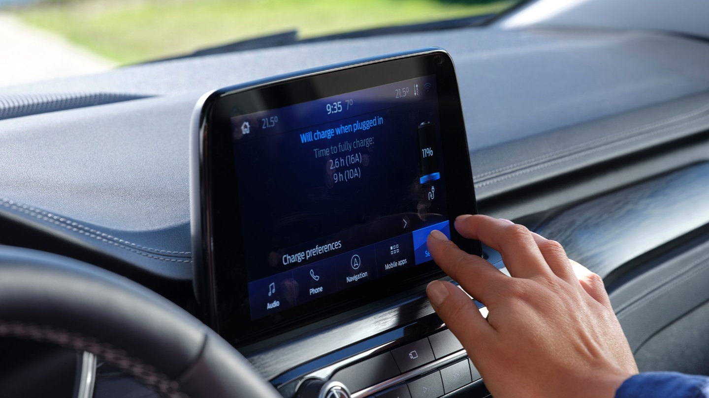 Kleurentouchscreen in de nieuwe Ford Kuga Plug-In Hybrid 