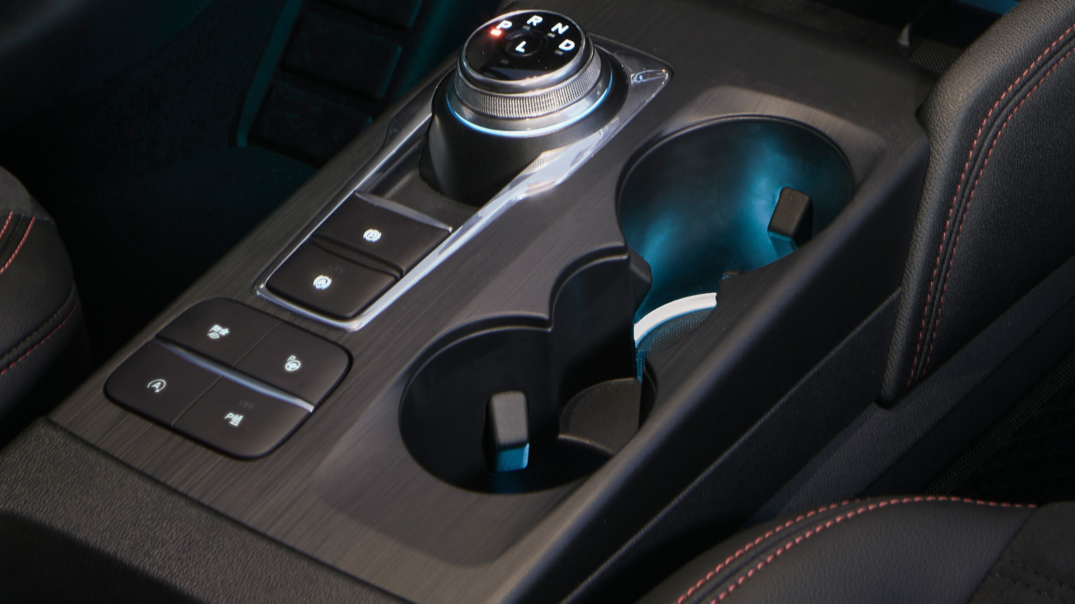 Automatische transmissie voor de nieuwe Ford Kuga Plug-In Hybrid 