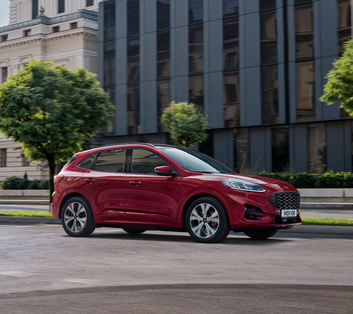 New Ford Kuga Hybrid ST-Line X side view