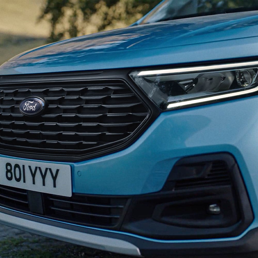 Ford Tourneo Connect PHEV met dynamische LED-koplampen