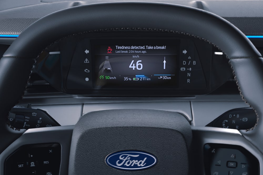 Close-up van het Driver Alert-dashboard van de Ford Capri® dat laat zien wanneer het tijd is om te rusten.