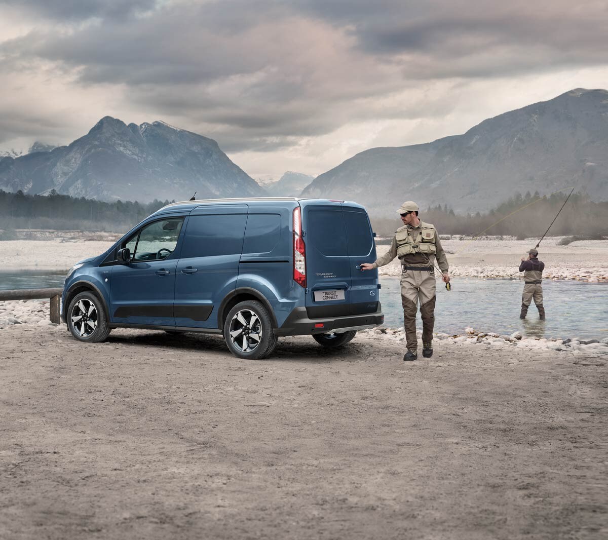 Ford Transit Connect  met open achterdeuren