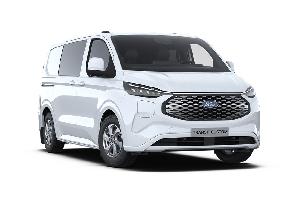 Witte Ford E-Transit Custom elektrische bestelbus met dubbele cabine, diagonaal vooraanzicht.