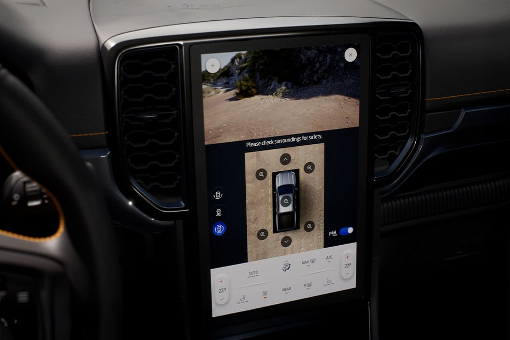 SYNC™ 4 12-inch touchscreen in de Ford Ranger met 360°-camerafunctionaliteit.