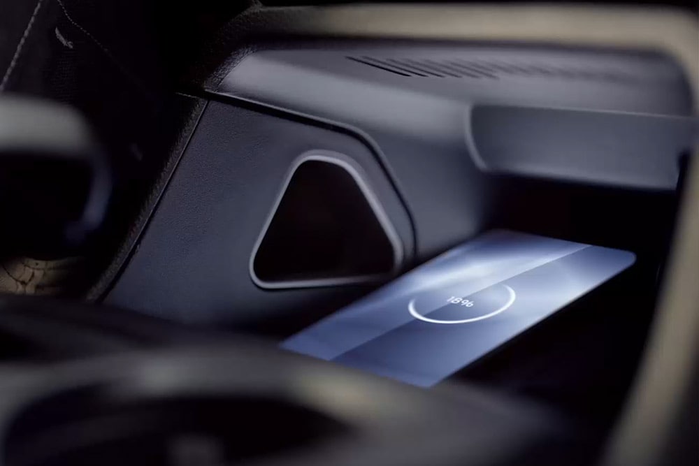 Een draadloos oplaadstation in de Ford Ranger. 