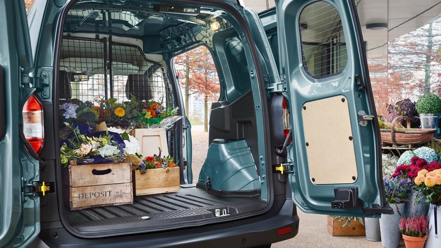 De Ford Transit Courier vol met goederen